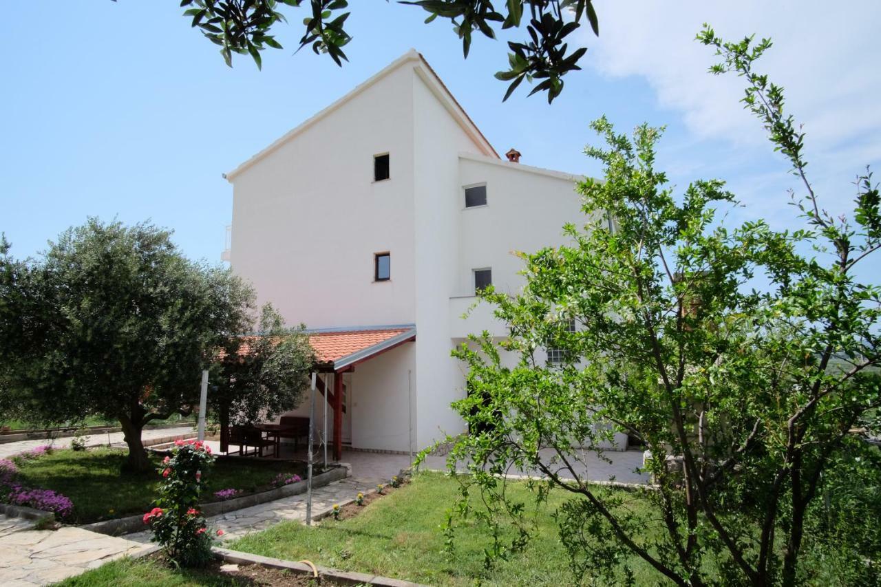 Apartmani Viktorija Vrana  Dış mekan fotoğraf