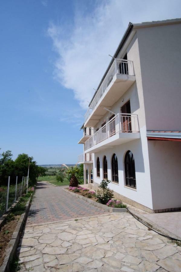 Apartmani Viktorija Vrana  Dış mekan fotoğraf