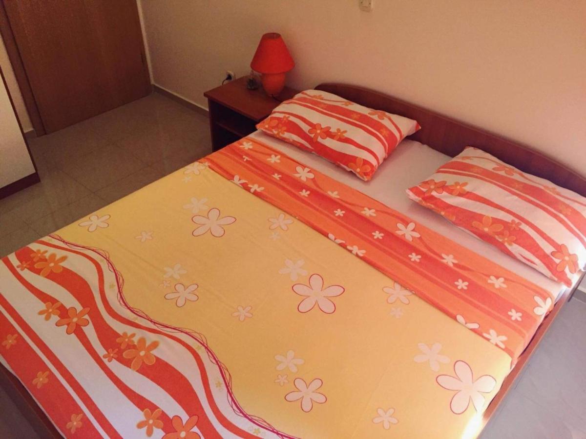 Apartmani Viktorija Vrana  Dış mekan fotoğraf
